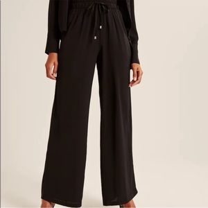 Abercrombie faux silk pull on pants worn once perfect condition size small